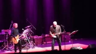 Hot Tuna - Bowlegged Woman, Knock Kneed Man  11-21-15 Beacon Theatre, NYC screenshot 2