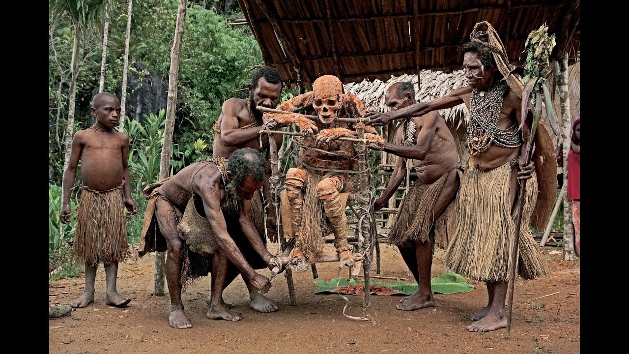 Abasezi,Wuuno Eyasimatuka Okulibwa Abasezi Olunaku Alulojja