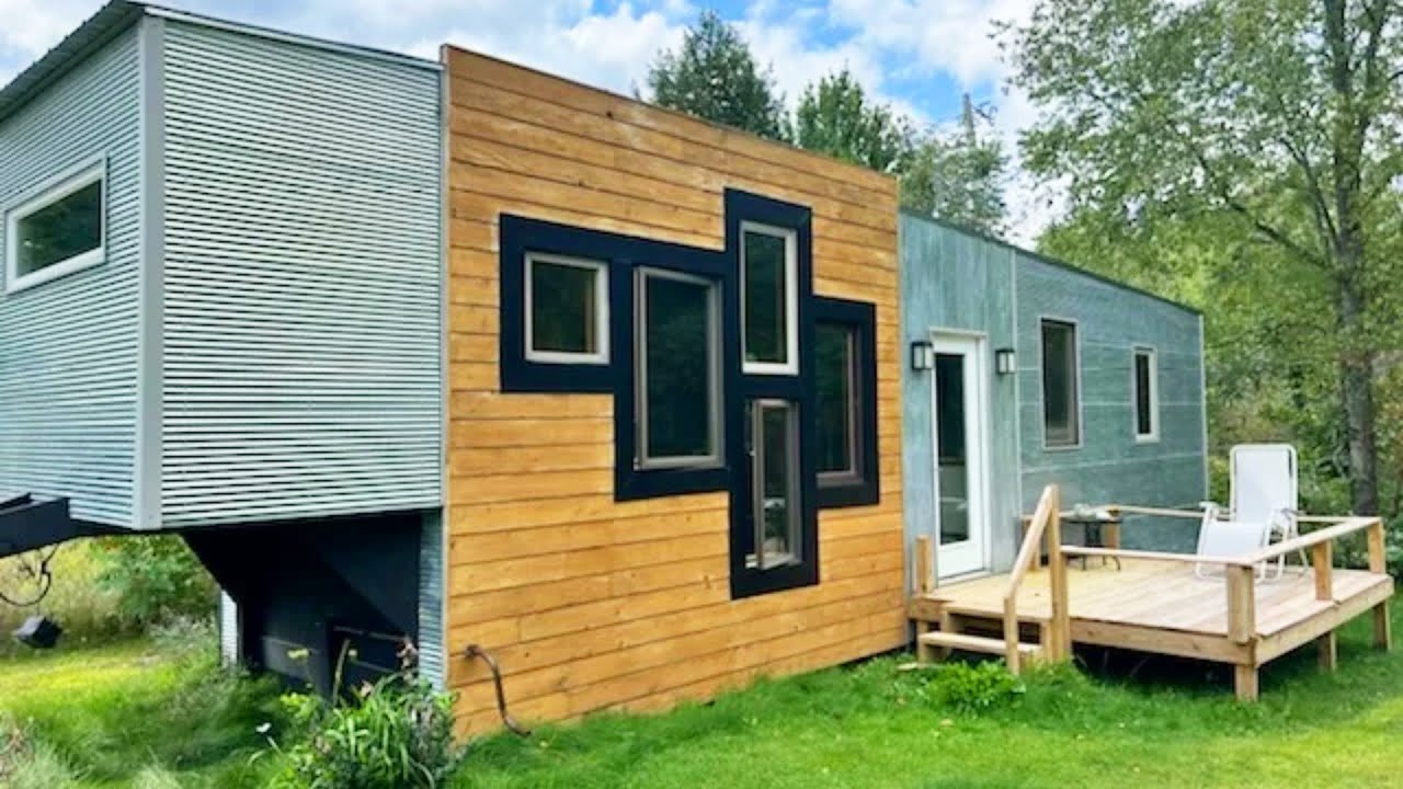 Cozy Beautiful Custom Tiny House Was Built With And Taken Care Of With Love