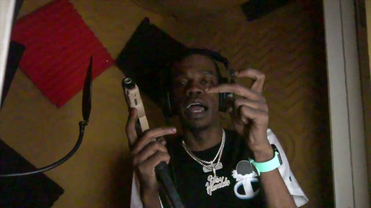 Fyndee Boyy- B**ch Come Outside (Oblock Diss)- (Official Music Video)- (Status Update Exclusive)