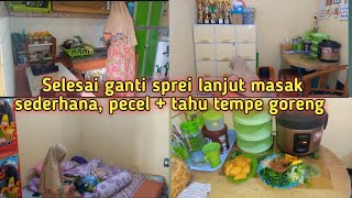 KEGIATAN IBU RUMAH TANGGA BERES BERES KAMAR GANTI SPREI LANJUT AKTIVITAS DI DAPUR MINIMALIS