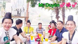 👏💞🤣🌲🌹 1 /5 Mỹ Duyên đến chơi công viên Thuận Châu gặp được các anh có giọng hát hay