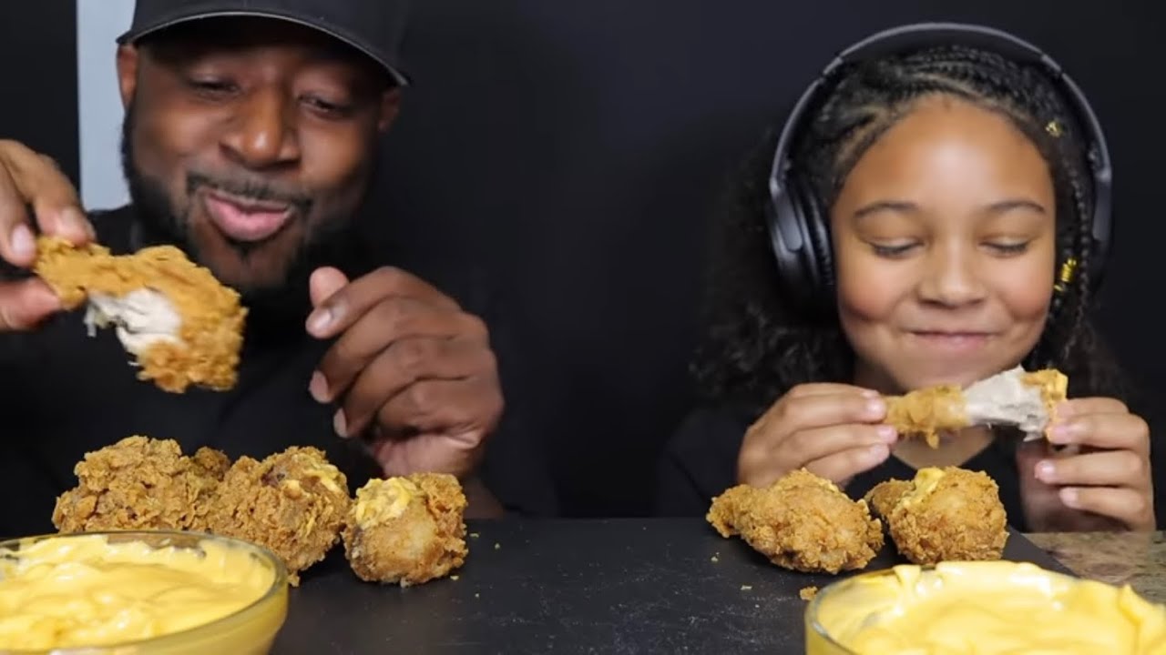 *ASMR | ASME* Best Fried Chicken Eating Compilation 🍗😈