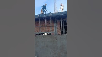 Đổ bê tông tay cực lắm nhé. Ai chưa biết thì xem video nhé #giaitri #xaydung