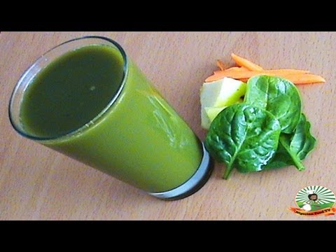 healthy-green-juice-in-a-blender-for-energy-boost(-3-ingredients-only)