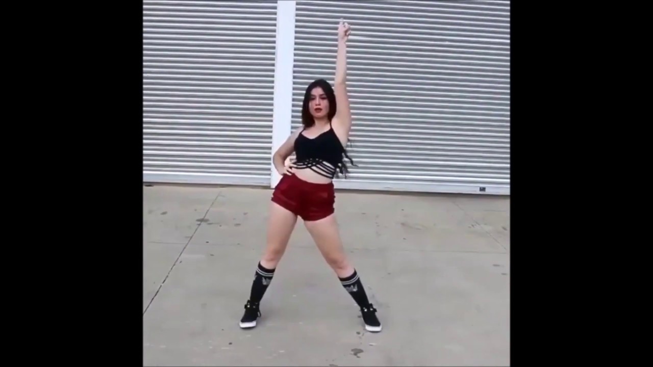 Novinhas Gatas dançando funk 2019 / VÍDEO COMPLETO NA DESCRIÇÃO - YouTube.