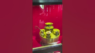 Bàn ủi con gà sử dụng than đề ủi quần áo cực kỳ quí hiếm