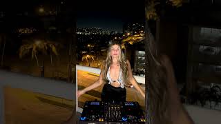 Afro House Session 🔥 #femaledj #housemusic #techhouse #afrohouse #nightlife #djmix #miami