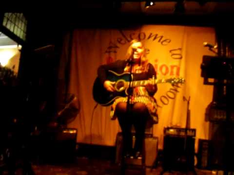 Jodie O'Farrell singing Firework by Katy Perry - R...