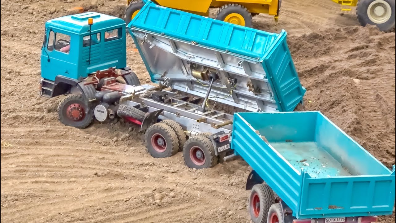 RC Trucks! Heavy Machines! Mercedes-Benz Actros stuck!