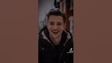 كان الحنين لعنيه 