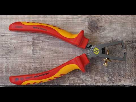 RedLine VDE Wire Stripping Pliers | Screwfix