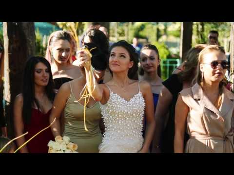 ასე უყვართ გარდენიაში