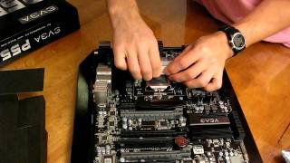 eVGA P55 FTW LGA1156 Core i5 Motherboard Unboxing Linus Tech Tips
