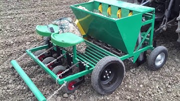4 rows automatic garlic - onion planter