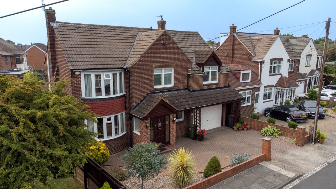 Superb Family Home located in Cleadon. Woodlands View YouTube