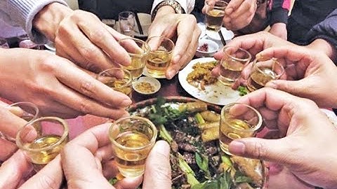 14 người ngộ độc rượu khi dự đám tang của người qua đời do ngộ độc rượu | Báo Phụ Nữ