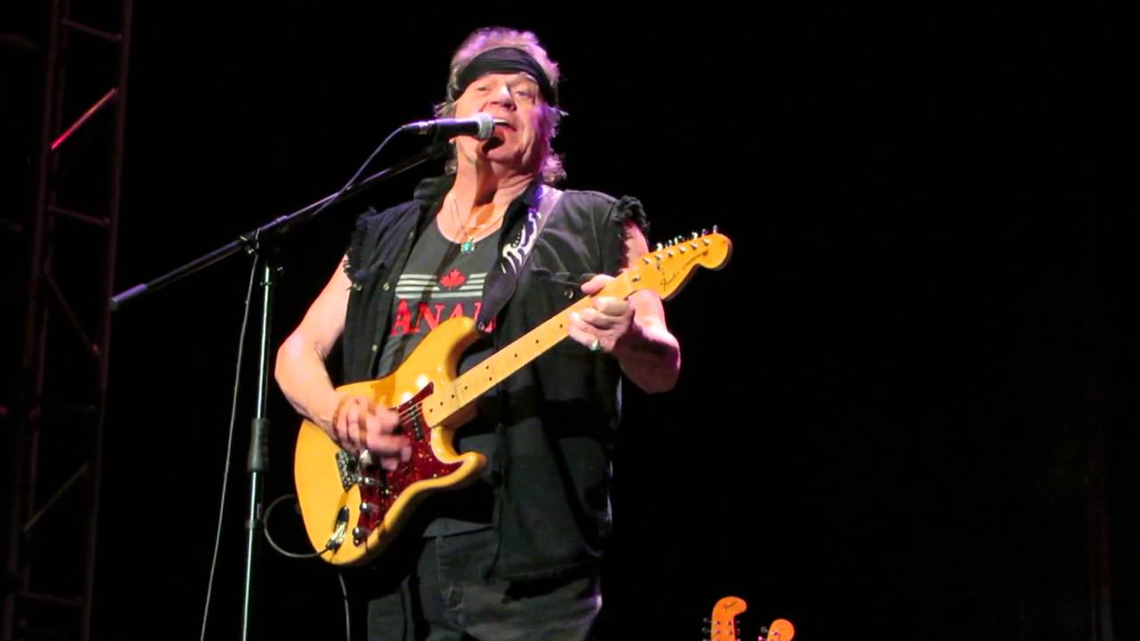 Carryin' on - Stampeders - YouTube