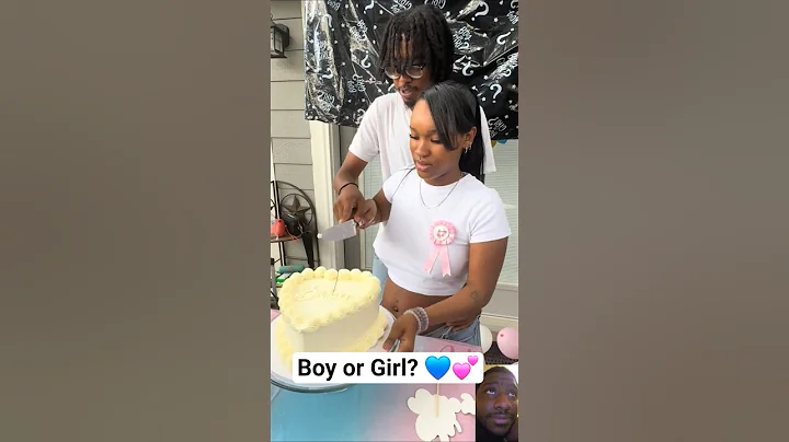 💕💙 He helped her cut the cake for baby Gender Reveal #babyshower #babyshower #genderreveal