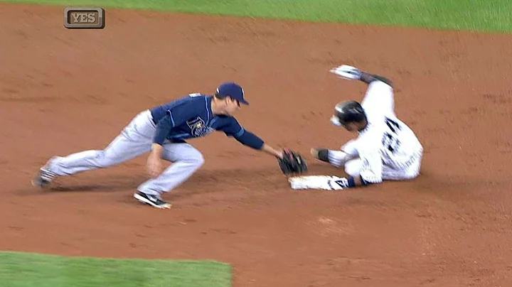 TB@NYY: Cano's RBI double gets Yanks on the board