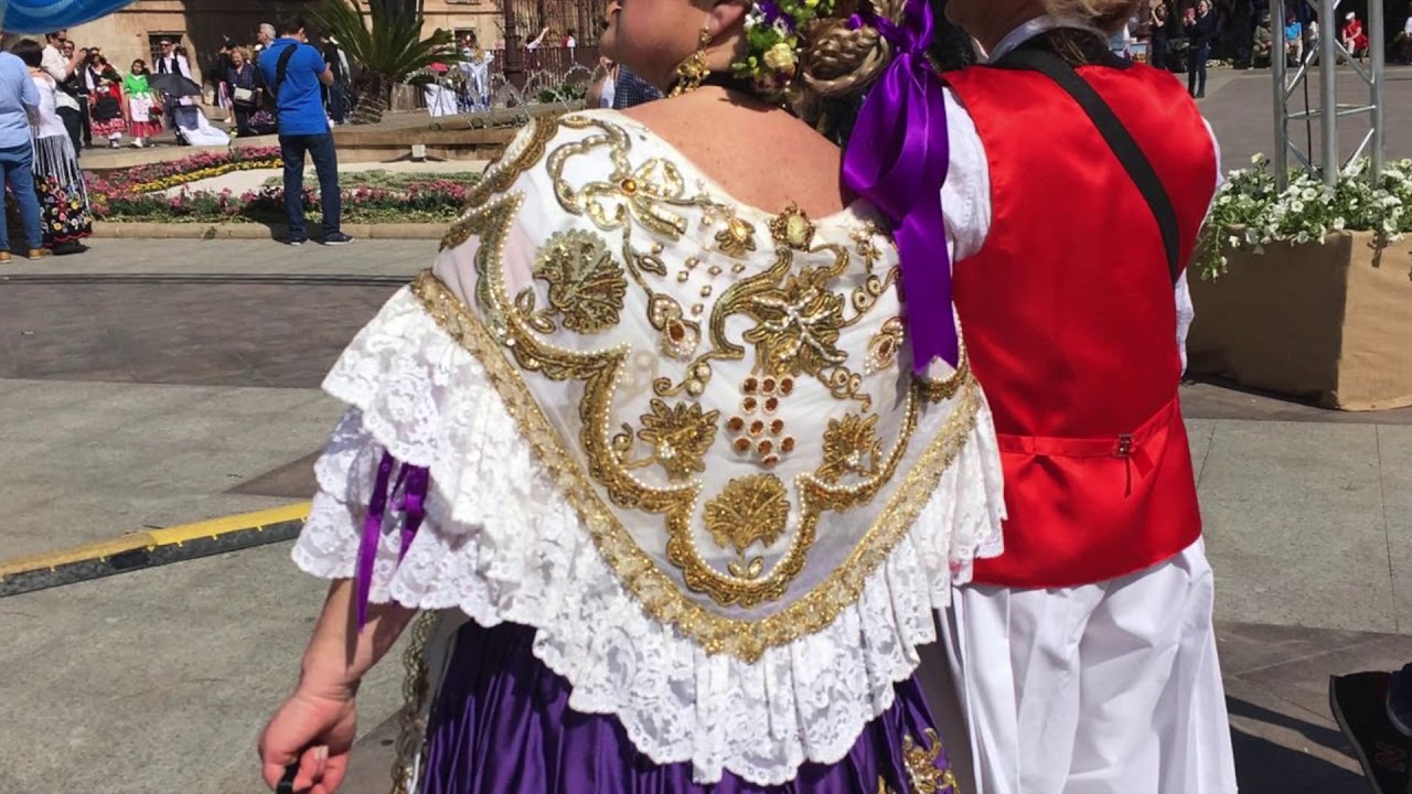 BANDO DE LA HUERTA 2018 (La elegancia es el traje y la forma de llevarlo)