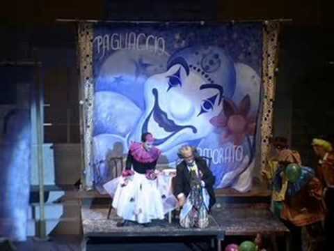 I Pagliacci. Acto II: Comedia