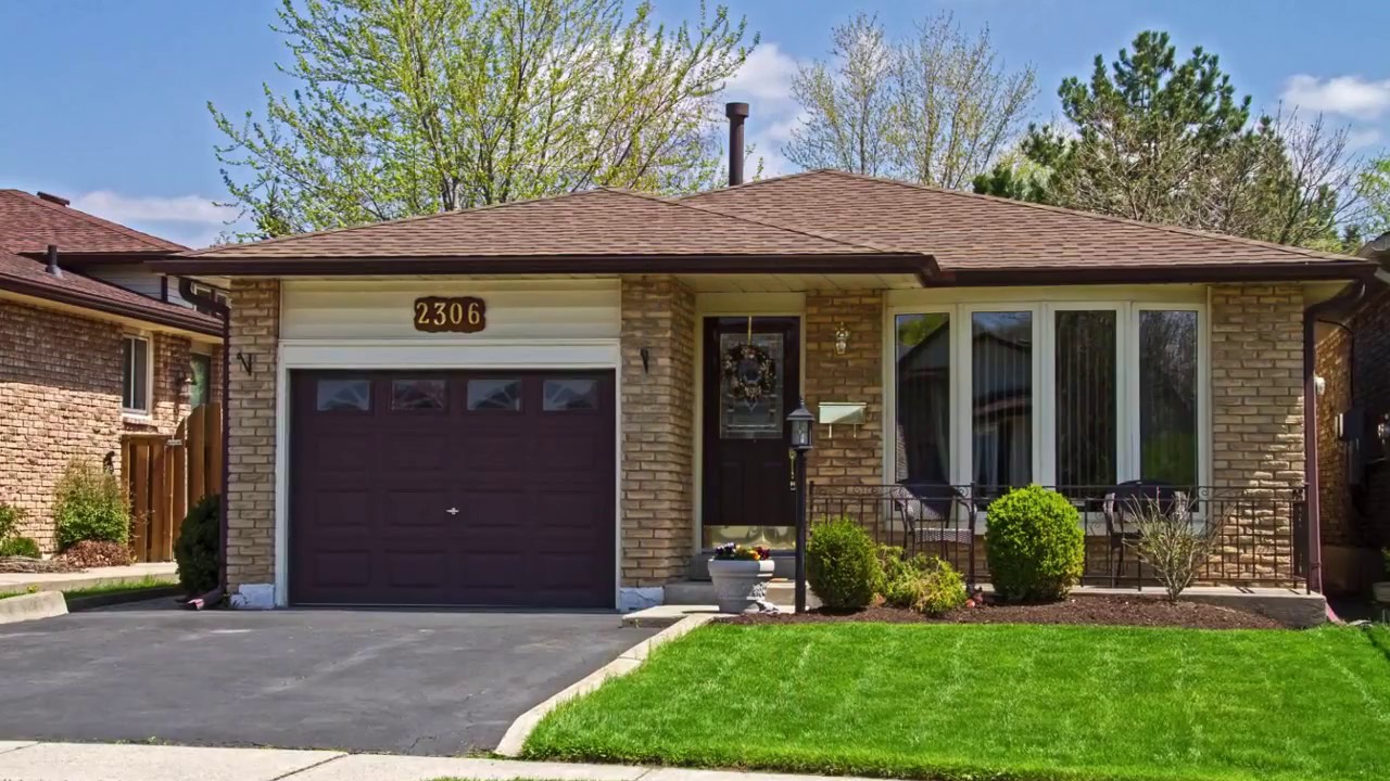 2306 Malcolm Crescent, Burlington YouTube