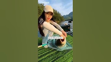 gái xinh đang câu thì bị anh chủ hồ đến đòi thêm tiền phí câu vì em ngồi chỗ víp và cái kết #fishing