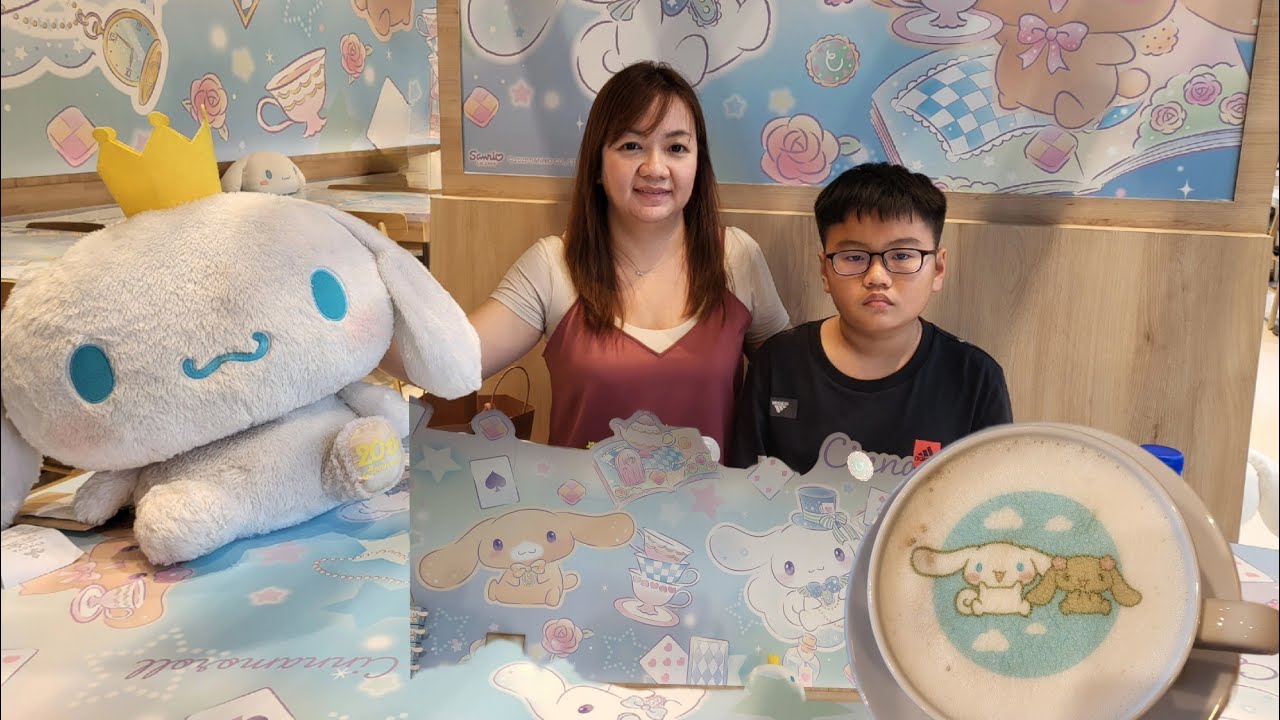 CINNAMOROLL CAFE , KUMOYA SINGAPORE AT ORCHARD CENTRAL YouTube