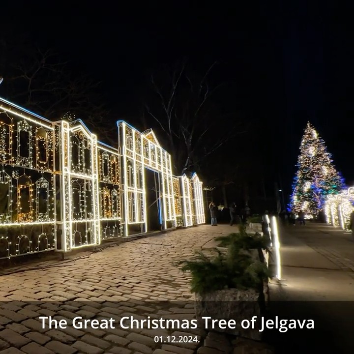 The Great Christmas Tree of Jelgava, Latvia (2024.12. 01.) 😍 - YouTube