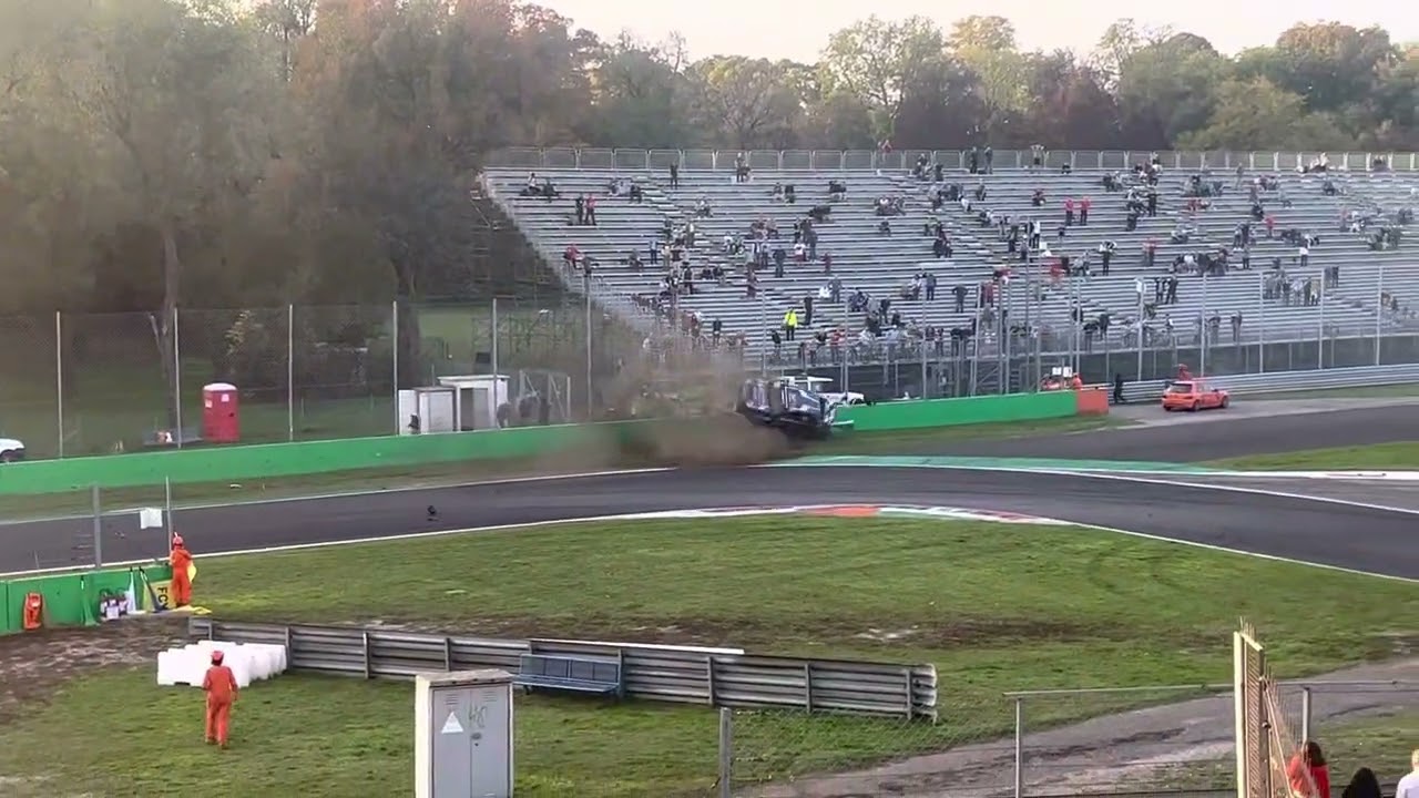 Big crash Monza 2022