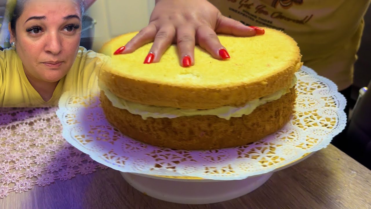 Krisztiánka tortája🎂 (Fehércsokis málnás-pisztácia)