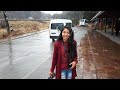 Esperando el minibus en Parque nacional Los Glaciares, Patagonia Argentina.