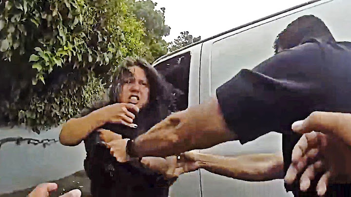 Los Angeles Police Shoot Woman After Standoff With BB Gun and Machete