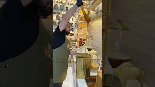 K.Maraş Yılmaz Gurme’de Doğal Süzme Karakovan Balı Açtık…😎😎