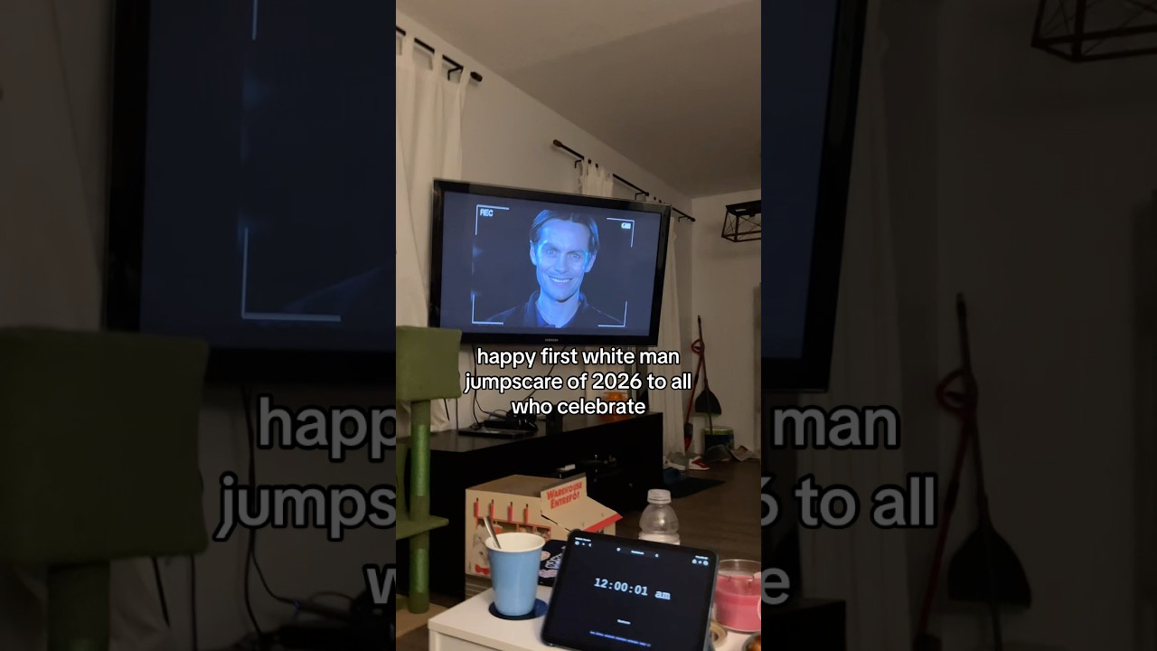 five new years at freddy’s 🐻‼️#michaelafton #fnaf2 #fnaf2movie #fivenightsatfreddys #nye