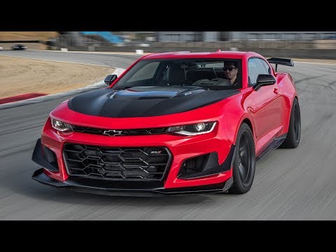 2018-chevrolet-camaro-zl1-1le-hot-lap!---2017-best-driver's-car-contender