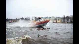 Водная прогулка по Санкт-Петербургу на самодельной надувной лодке класса РИБ