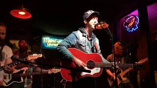 Watch American Aquarium I Gave Up The Drinking before She Gave Up On Me video
