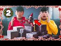 📦 APRIAMO 15KG DI PACCHI SMARRITI E FINISCE MALE! *ELFO MALEDETTO* 😰 #Vlogmas #2