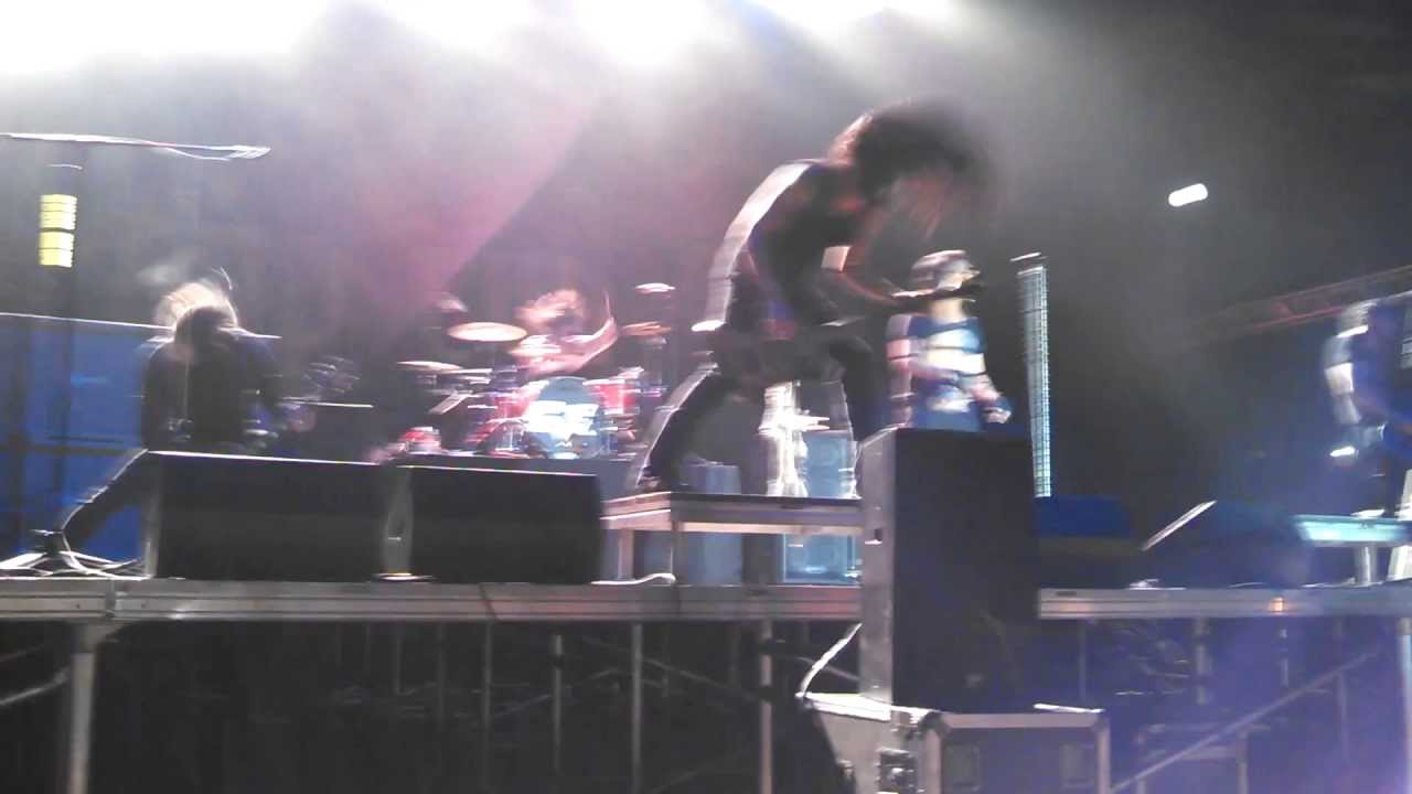 POP EVIL - BOSS'S DAUGHTER - YouTube