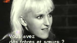 '' mods and rockers '' - french news report - mid 60's.