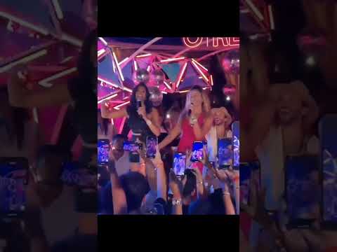 دينا الشربيني علي المسرح برفقة روبي باي باي حبيبي باي باي