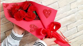 Making a flower bouquet for Valentine's Day اجمل باقة ورد احمر لعيد الحب