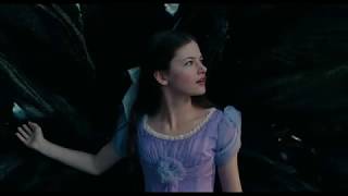 THE NUTCRACKER AND THE FOUR REALMS (2018) Clip: Carla Follows Her Gift