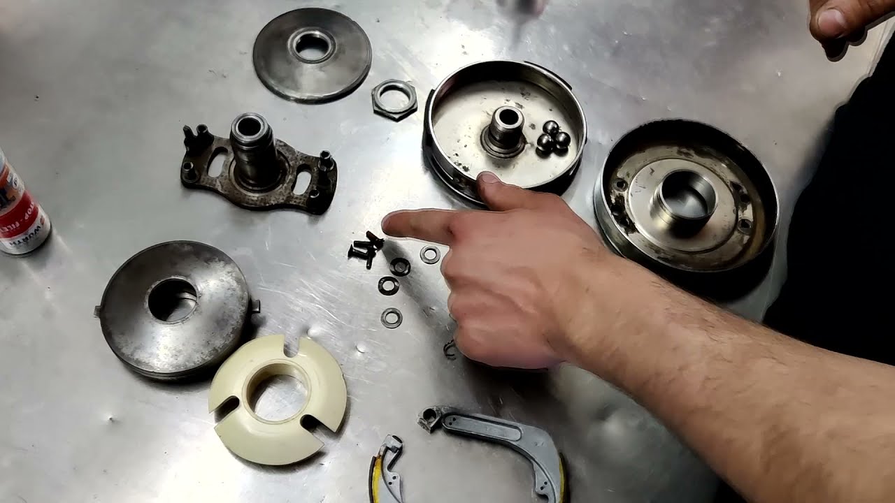 TUTO DÉMONTAGE / REMONTAGE D'UN VARIATEUR MBK 51!!