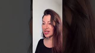 Poopi Blh réceptionne un énorme colis où il y a le fameux maxi kinder surprise 😮 #poopi #poopiblh