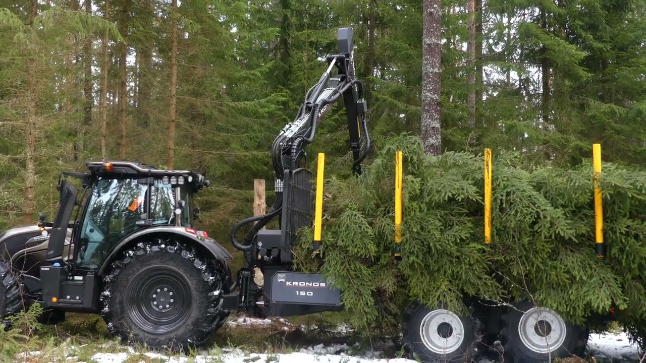 Kronos 150 - stor 15-tonsvagn med Y-darg på Valtra N175