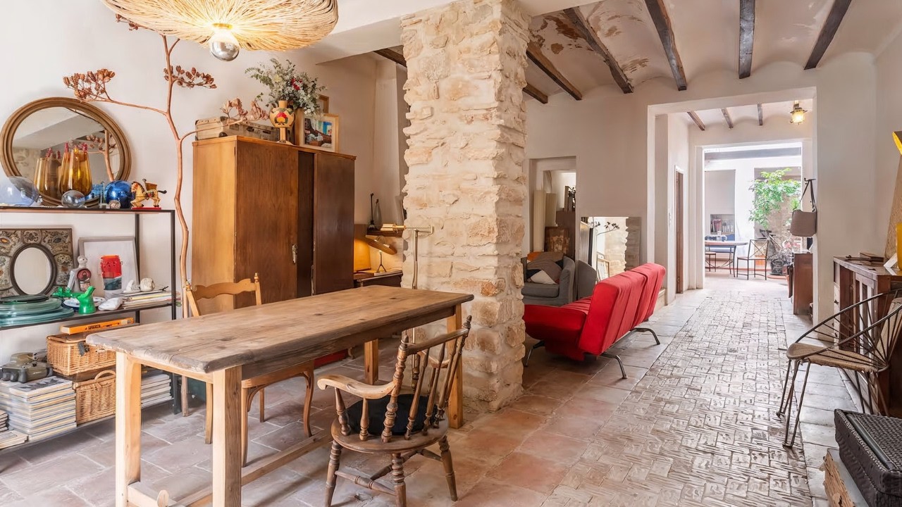 200-ЛЕТНИЙ ОТРЕМОНТИРОВАННЫЙ ДОМ | С террасой и видом на город!