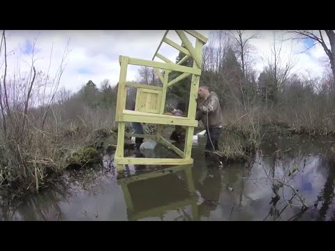 Duck Blind Build Part 2 - YouTube